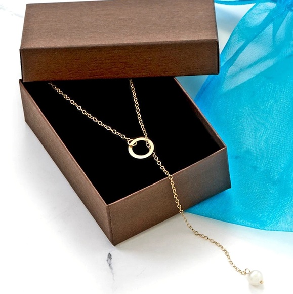 14KT GOLD LARIAT NECKLACE FRESHWATER PEARL END